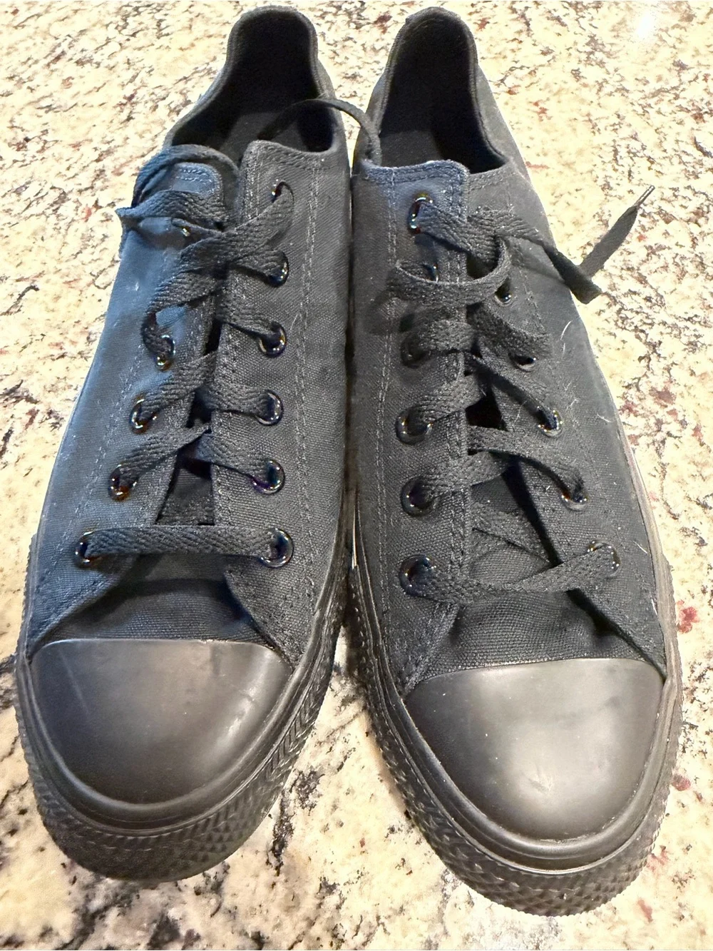 Converse Men's Low-Top Canvas Sneakers - Black